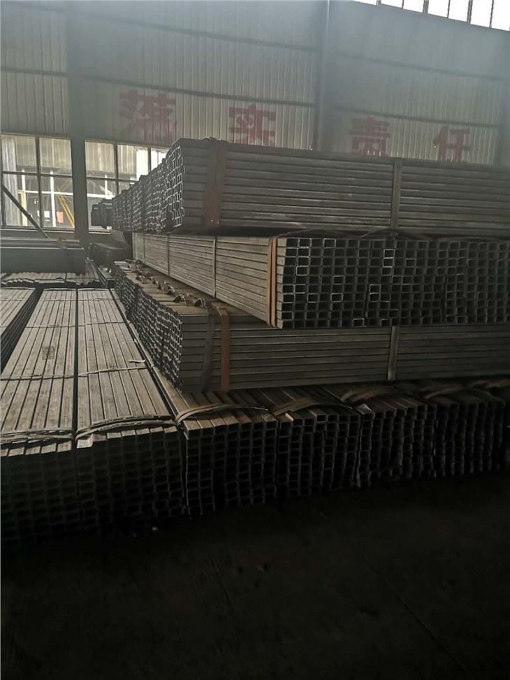 Ống thép vuông đen